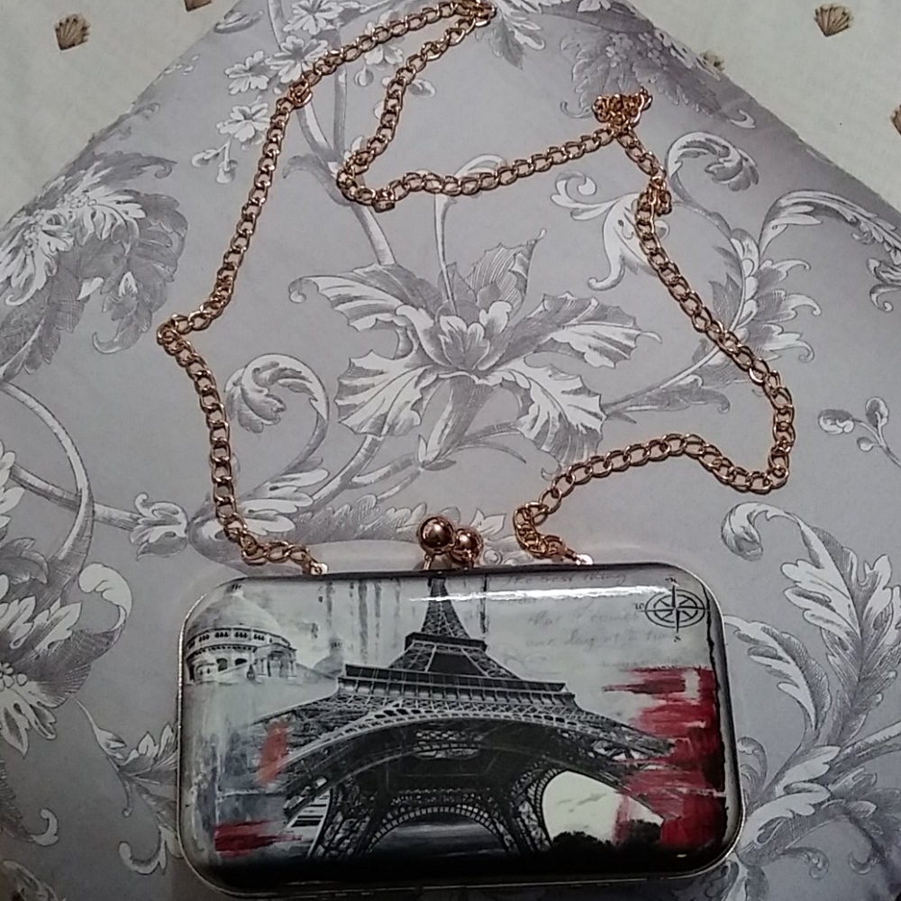 Beautiful hard sell bag